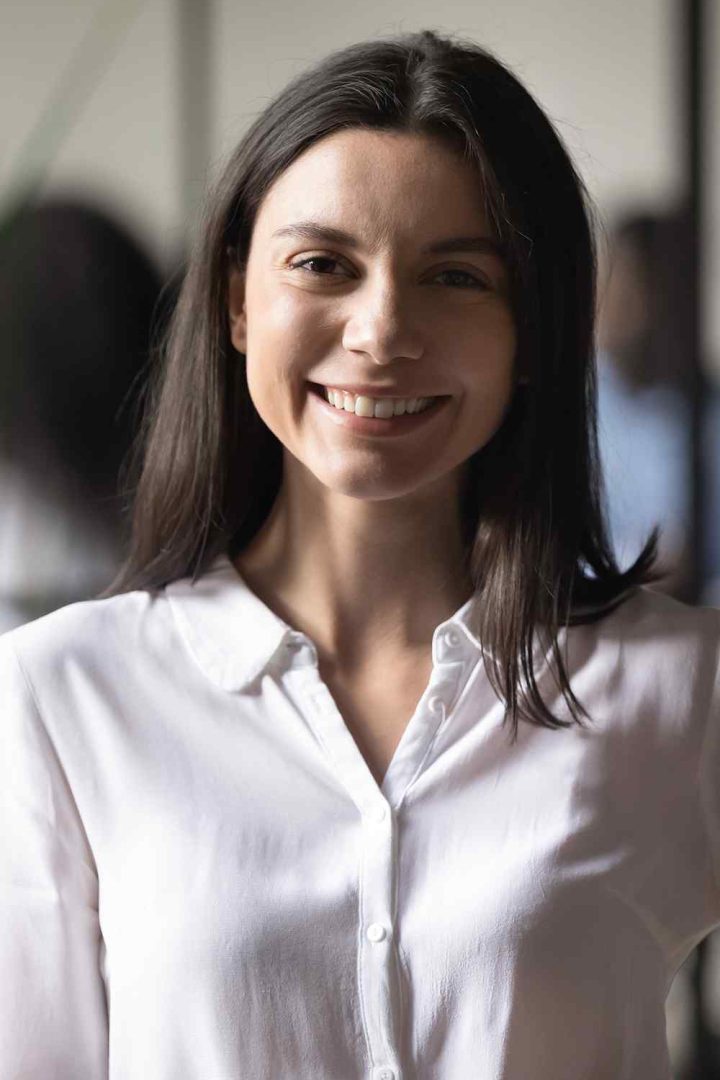 https://www.regnskapgroup.no/wp-content/uploads/2020/08/team_06-720x1080.jpg